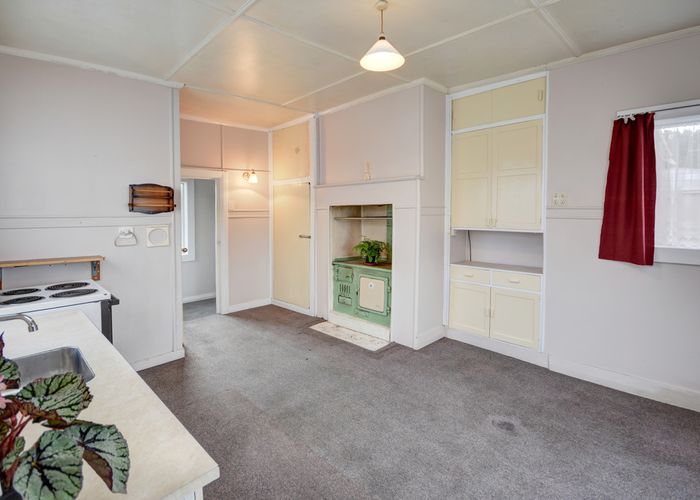 at 33 Paterson Street, Abbotsford, Dunedin