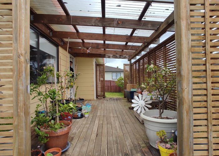  at 186 Waitemata Dr, Ranui, Waitakere City, Auckland