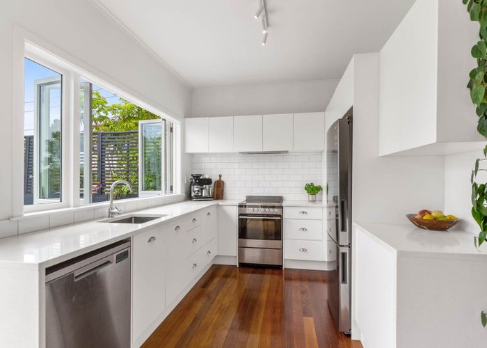  at 5A Lake Road, Northcote, North Shore City, Auckland