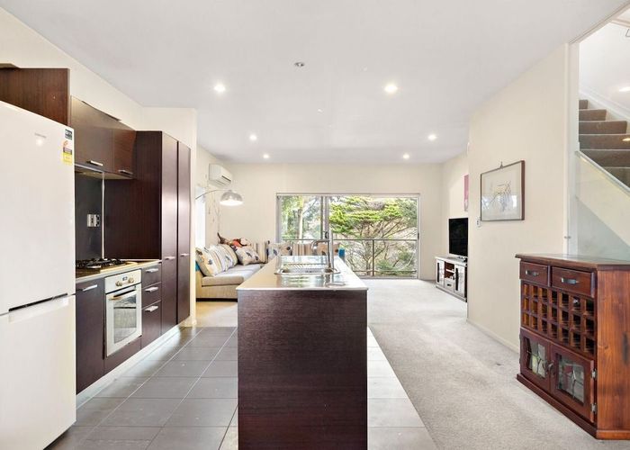  at 76C Edmonton Road, Te Atatu South, Waitakere City, Auckland