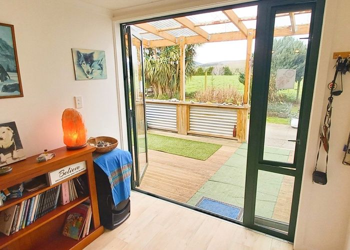  at 2154 Ohai Clifden Highway, Eastern Bush, Otautau