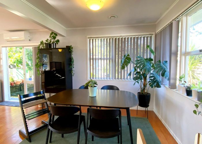  at 17 Thomas Ave, Te Atatu Peninsula, Waitakere City, Auckland