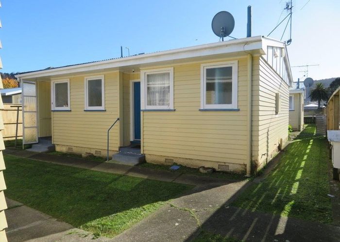  at 2/1A Tocker Street, Taita, Lower Hutt, Wellington