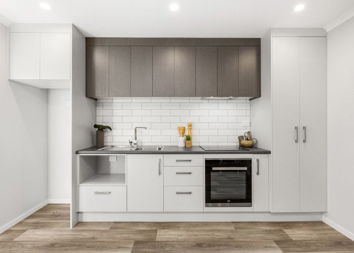  at 2/10 Gazeley Avenue, Silverdale, Hamilton, Waikato
