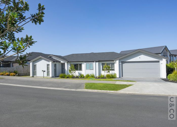  at 54 Vinistra Road, Kumeu