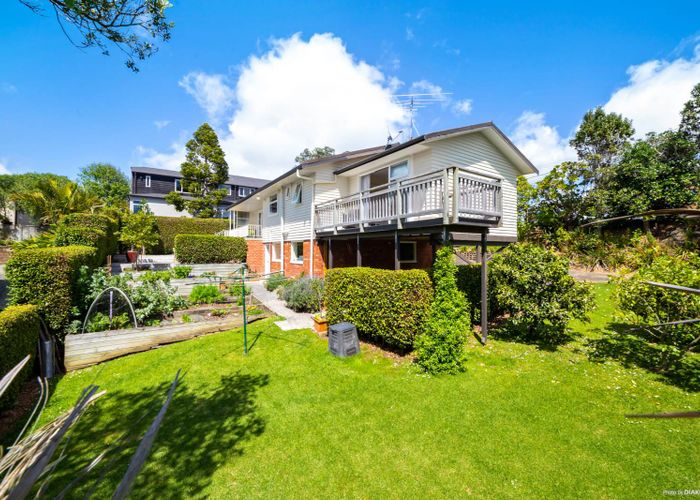 at 119 East Coast Road, Castor Bay, Auckland
