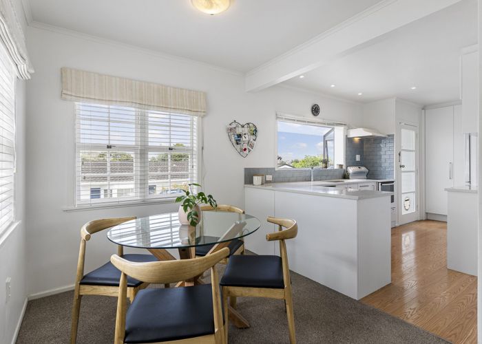 at 1/44 Holland Road, Hillcrest, Auckland