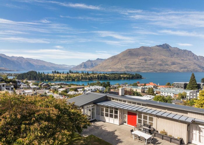  at 7 Salmond Place, Queenstown, Queenstown