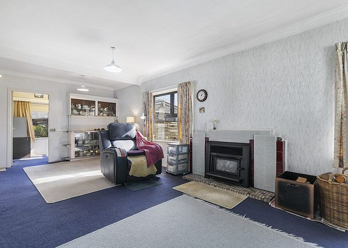  at 19 Scotts Road, Manurewa East, Auckland
