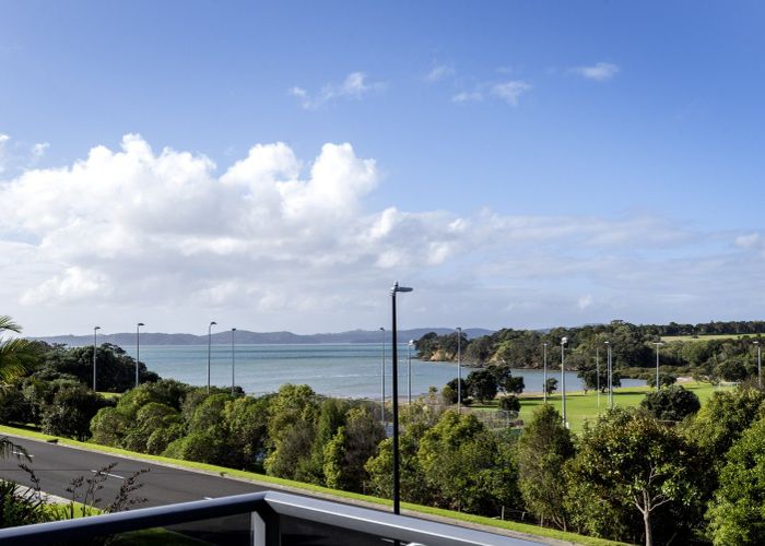  at 34 Weatherly Drive, Beachlands, Auckland
