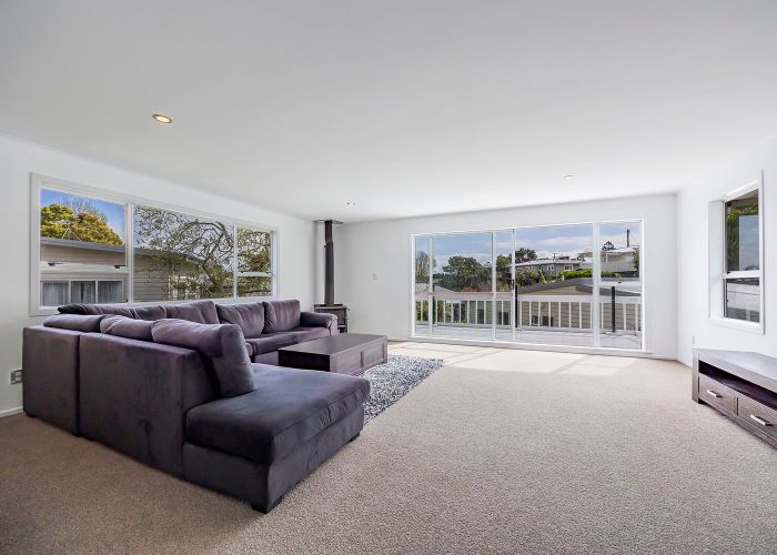  at 9A Mackwood Place, Birkdale, Auckland