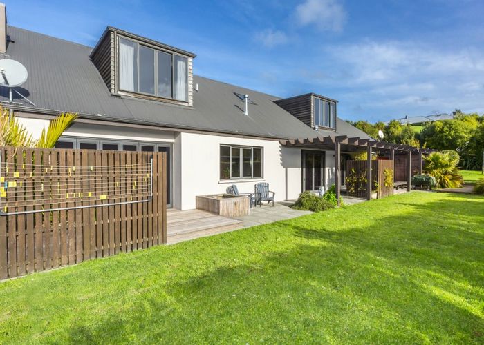  at 46 Emerald Hill Drive, Birchville, Upper Hutt