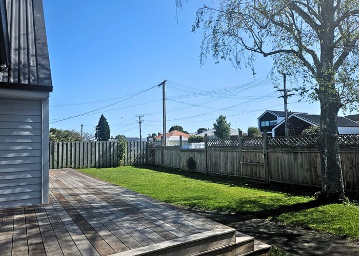  at 8 Ngatai Road, Otumoetai, Tauranga
