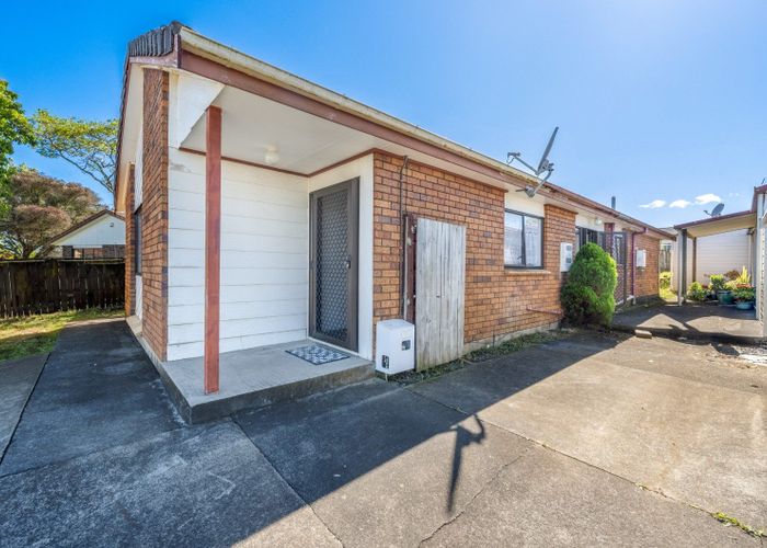  at 58 Aviemore Drive, Highland Park, Auckland