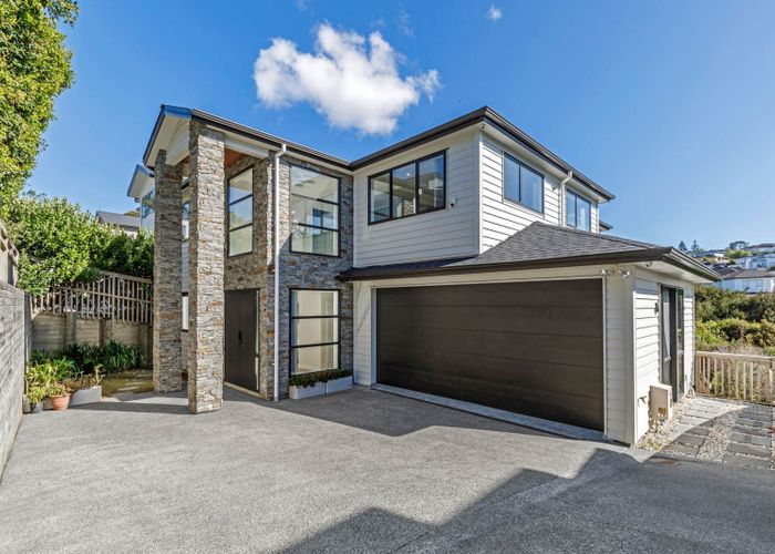  at 30 Para Close, Fairview Heights, Auckland