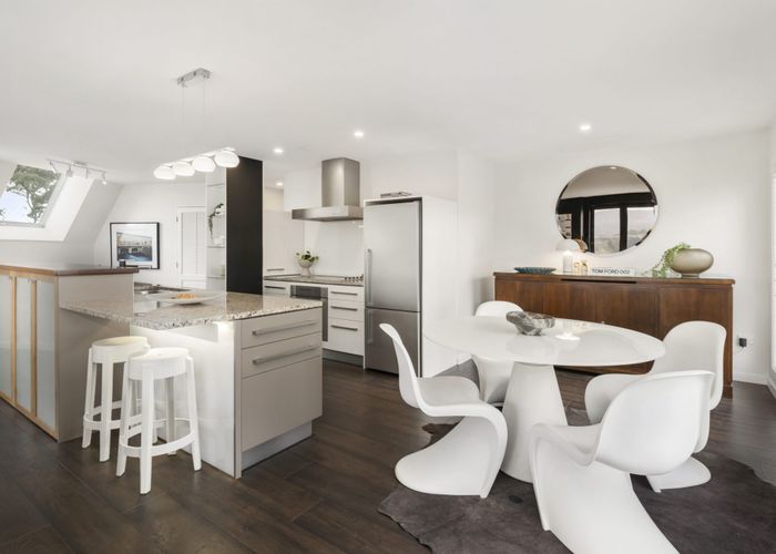  at 1/25 Thane Road, Roseneath, Wellington