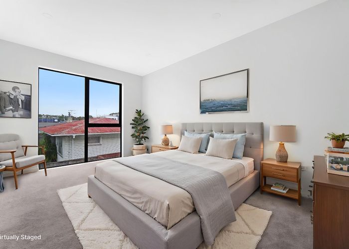  at 8 Tiraumea Drive, Pakuranga, Manukau City, Auckland