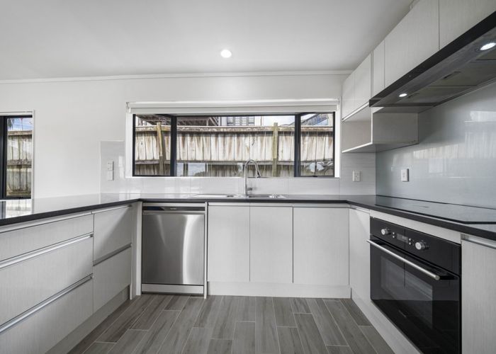  at 16A Lowburn Place, Clover Park, Manukau City, Auckland