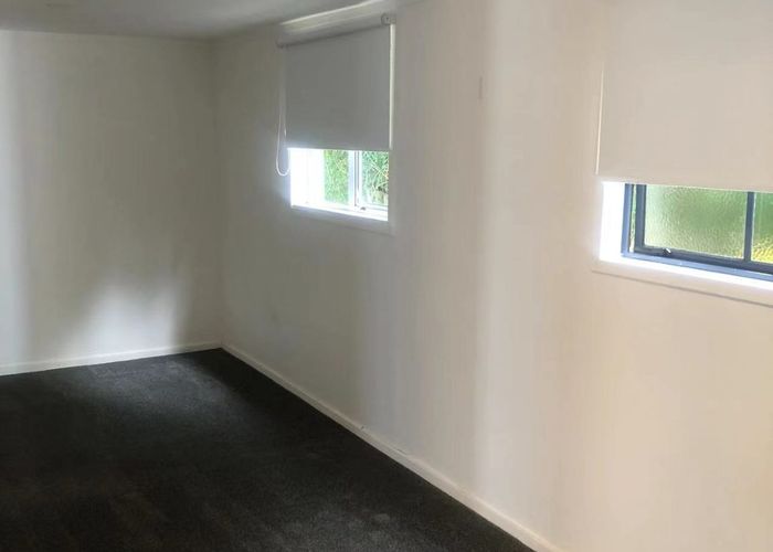  at 536A Glenfield Road, Glenfield, North Shore City, Auckland