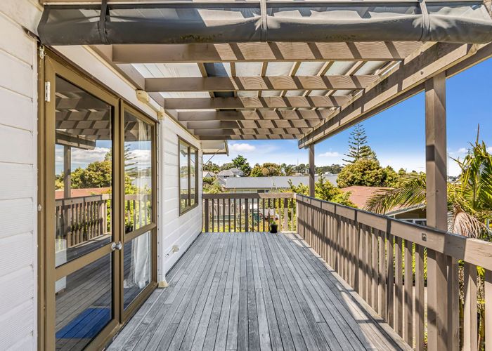  at 32A William Souter Street, Forrest Hill, North Shore City, Auckland