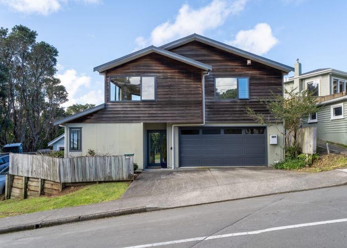  at 1A Chester Road, Tawa, Wellington, Wellington
