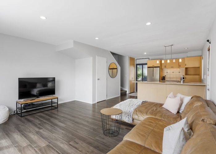  at 29/8 Soljak Place, Mount Albert, Auckland