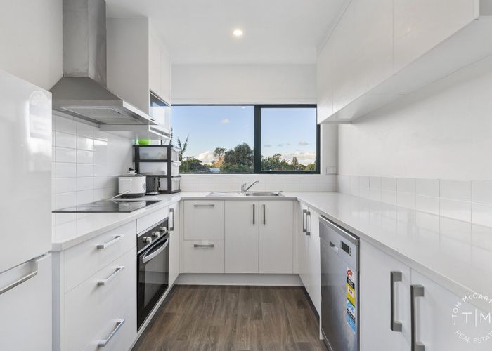  at 2/59 Swaffield Road, Papatoetoe, Manukau City, Auckland