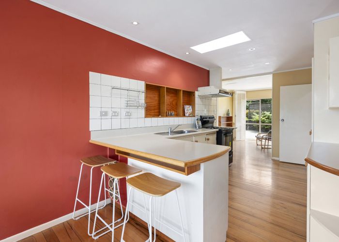 at 16 Campbell Place, Pukehangi, Rotorua