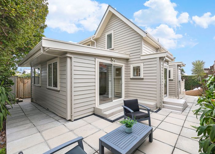  at 22A Wright Road, Point Chevalier, Auckland