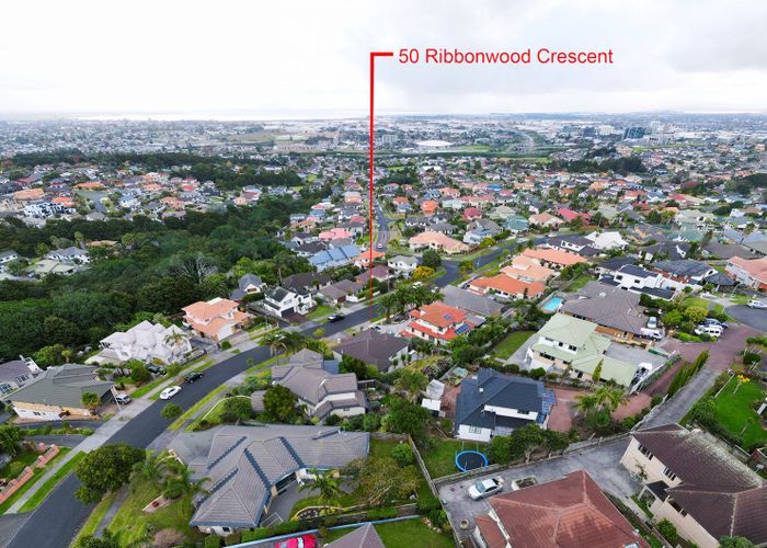  at 50 Ribbonwood Crescent, Goodwood Heights, Auckland