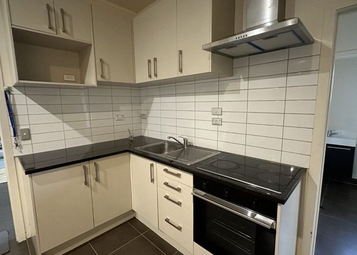  at 54 Lynwood Road, New Lynn, Waitakere City, Auckland