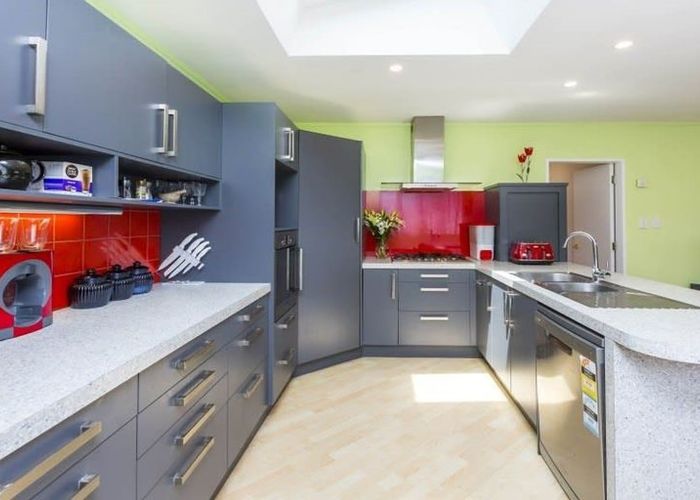  at 2/398 Fergusson Drive, Heretaunga, Upper Hutt, Wellington