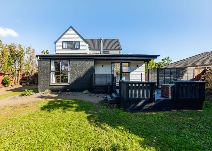  at 5 Carlinka Place, Conifer Grove, Papakura, Auckland