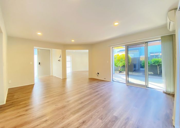  at 3/11 Woodbine Avenue, Greenlane, Auckland