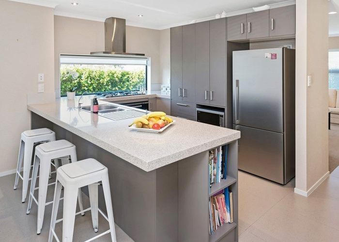  at 1 Lorenzo Way, Flat Bush, Manukau City, Auckland