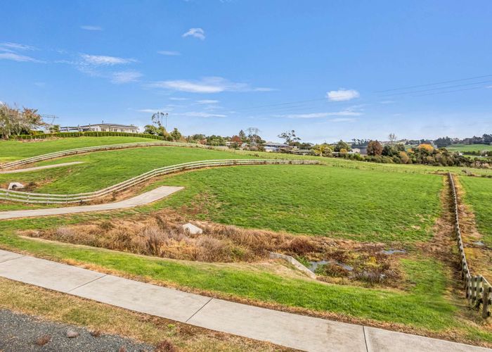  at 8 Frost Rise, Hunua, Franklin, Auckland