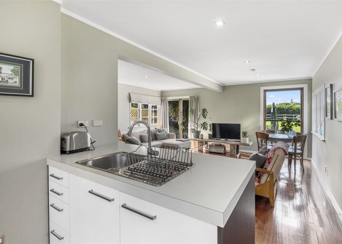 For sale 28 Hona Street, Waikanae Beach, Kapiti Coast, Wellington
