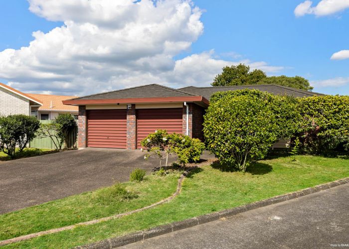  at 8 Maurice Borich Place, Henderson, Auckland