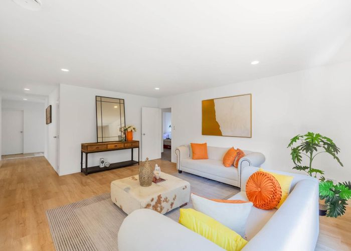  at 41 Ponderosa Drive, Oteha, Auckland