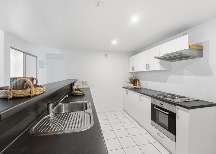  at 10/14 Brougham Street, Addington, Christchurch City, Canterbury