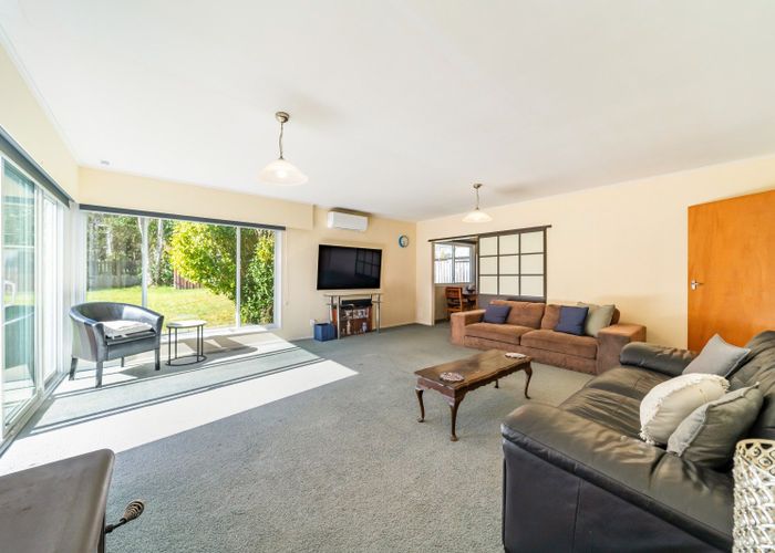 at 45 Fendalton Crescent, Pinehaven, Upper Hutt
