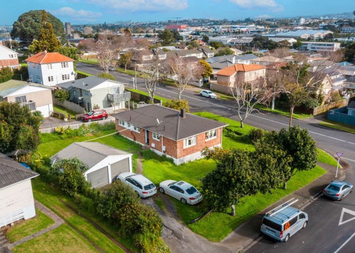  at 51 Pilkington Road, Panmure, Auckland City, Auckland