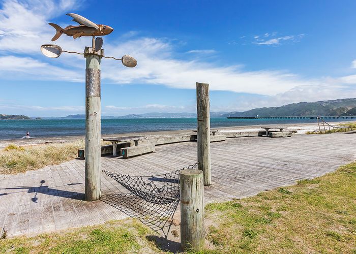  at 143 The Esplanade, Petone, Lower Hutt