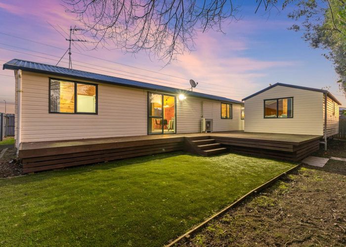  at 40  Airfield Road, Takanini, Papakura, Auckland