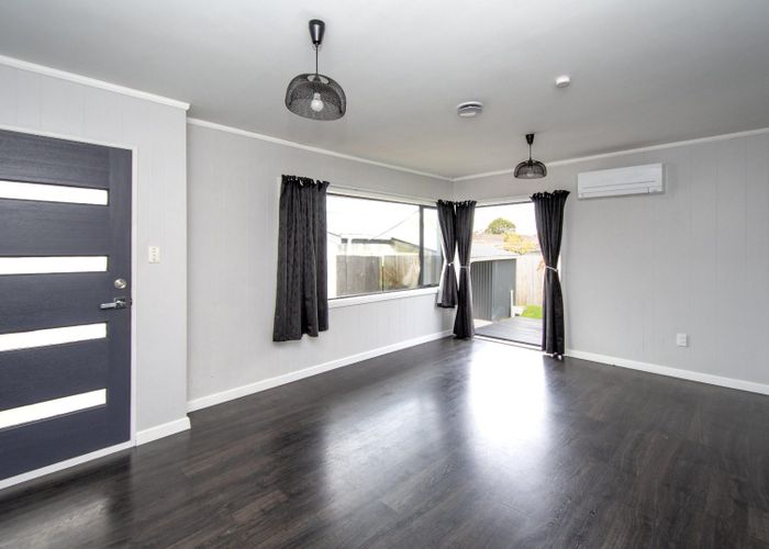  at 2/16 Claymore Street, Woolston, Christchurch City, Canterbury