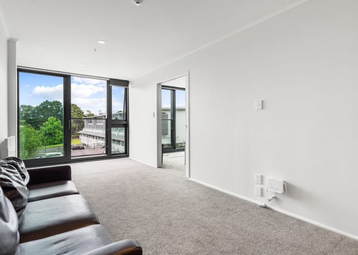  at 9D/30 Westward Ho, Glen Eden, Waitakere City, Auckland