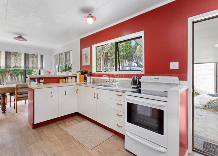  at 310 Whananaki North Road, Opuawhanga, Hikurangi