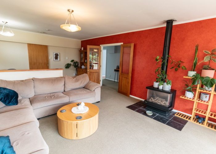  at 9 Pinkerton Grove, Newlands, Wellington