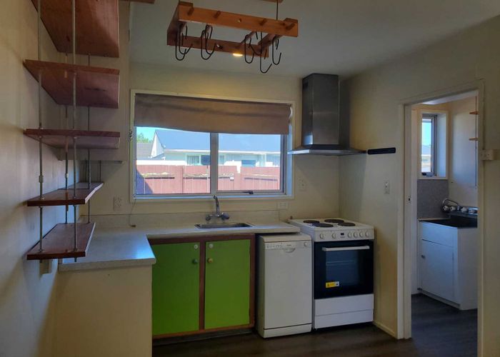  at 2/557 Gloucester Street, Linwood, Christchurch City, Canterbury