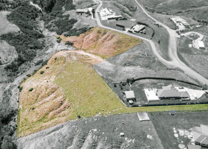  at 33 Highland View Drive, Tokomaru, Palmerston North